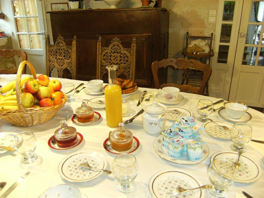 Le Relais Du Mont Chauve Bed & Breakfast Caumont-Sur-Aure Dış mekan fotoğraf