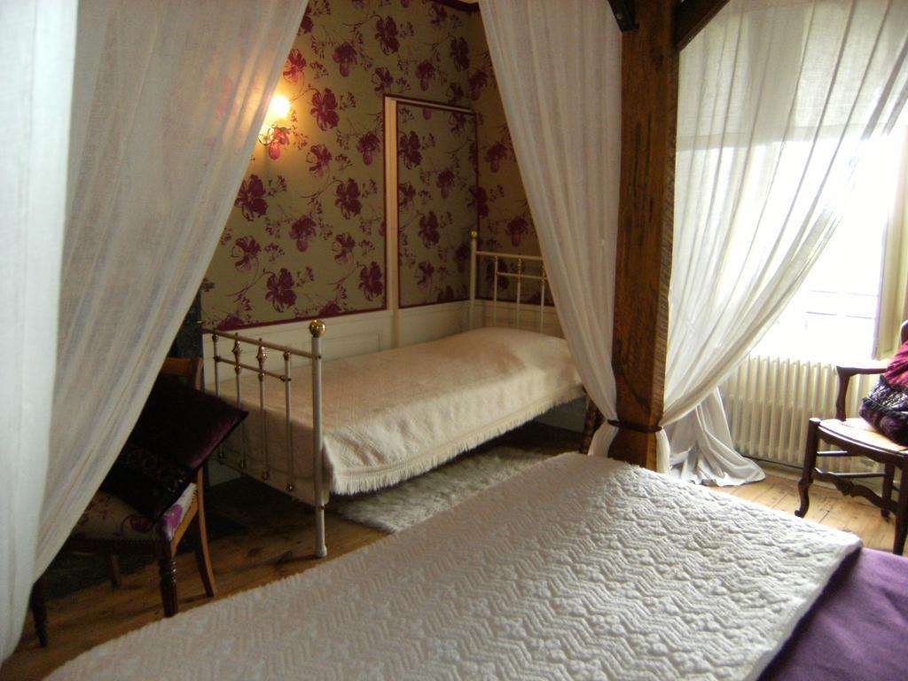 Le Relais Du Mont Chauve Bed & Breakfast Caumont-Sur-Aure Oda fotoğraf