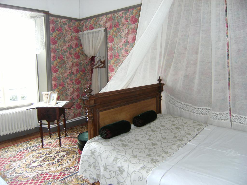 Le Relais Du Mont Chauve Bed & Breakfast Caumont-Sur-Aure Oda fotoğraf