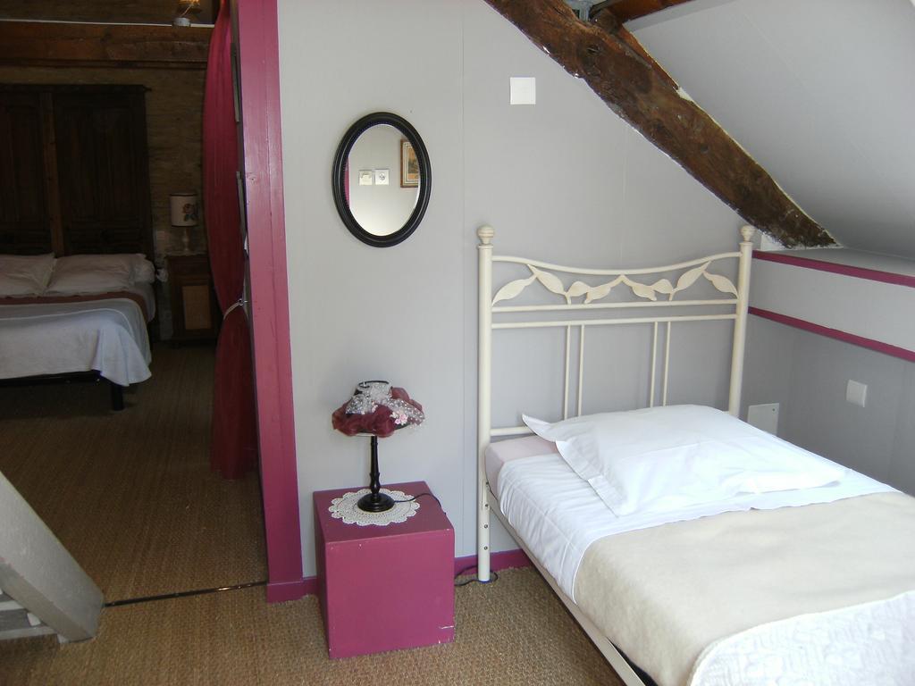 Le Relais Du Mont Chauve Bed & Breakfast Caumont-Sur-Aure Oda fotoğraf