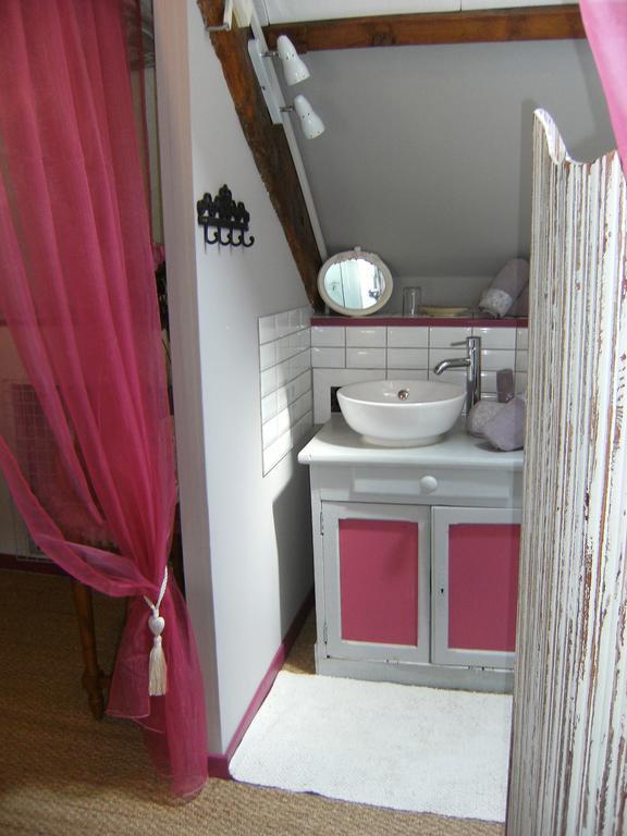 Le Relais Du Mont Chauve Bed & Breakfast Caumont-Sur-Aure Oda fotoğraf