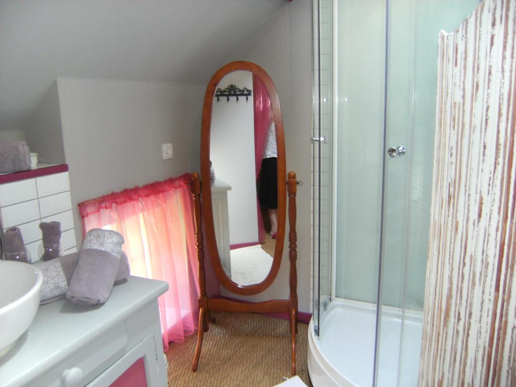 Le Relais Du Mont Chauve Bed & Breakfast Caumont-Sur-Aure Oda fotoğraf